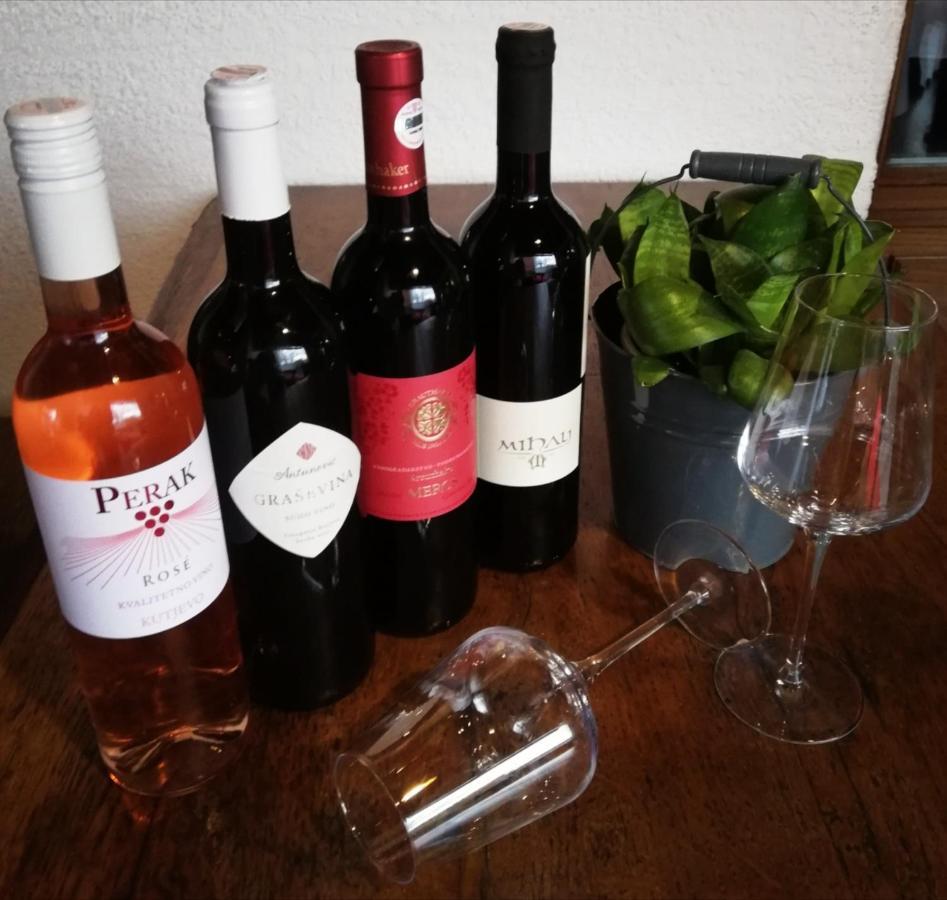 House Of Wine Hotel Kutjevo Exterior foto
